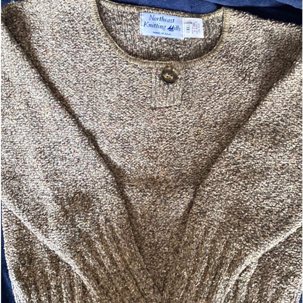 RARE New Vintage Girls oversized sweater size 6. Made in USA. NWOT